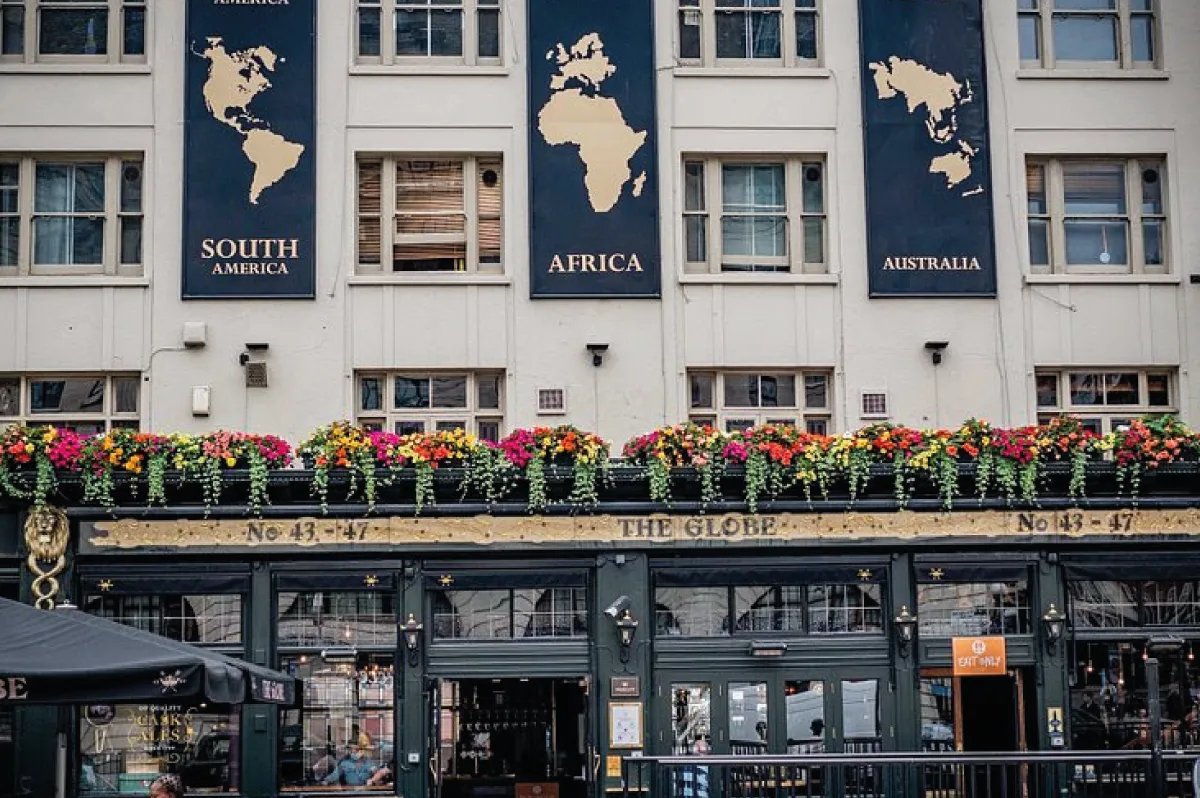Pub-Globe-de-Marylebone